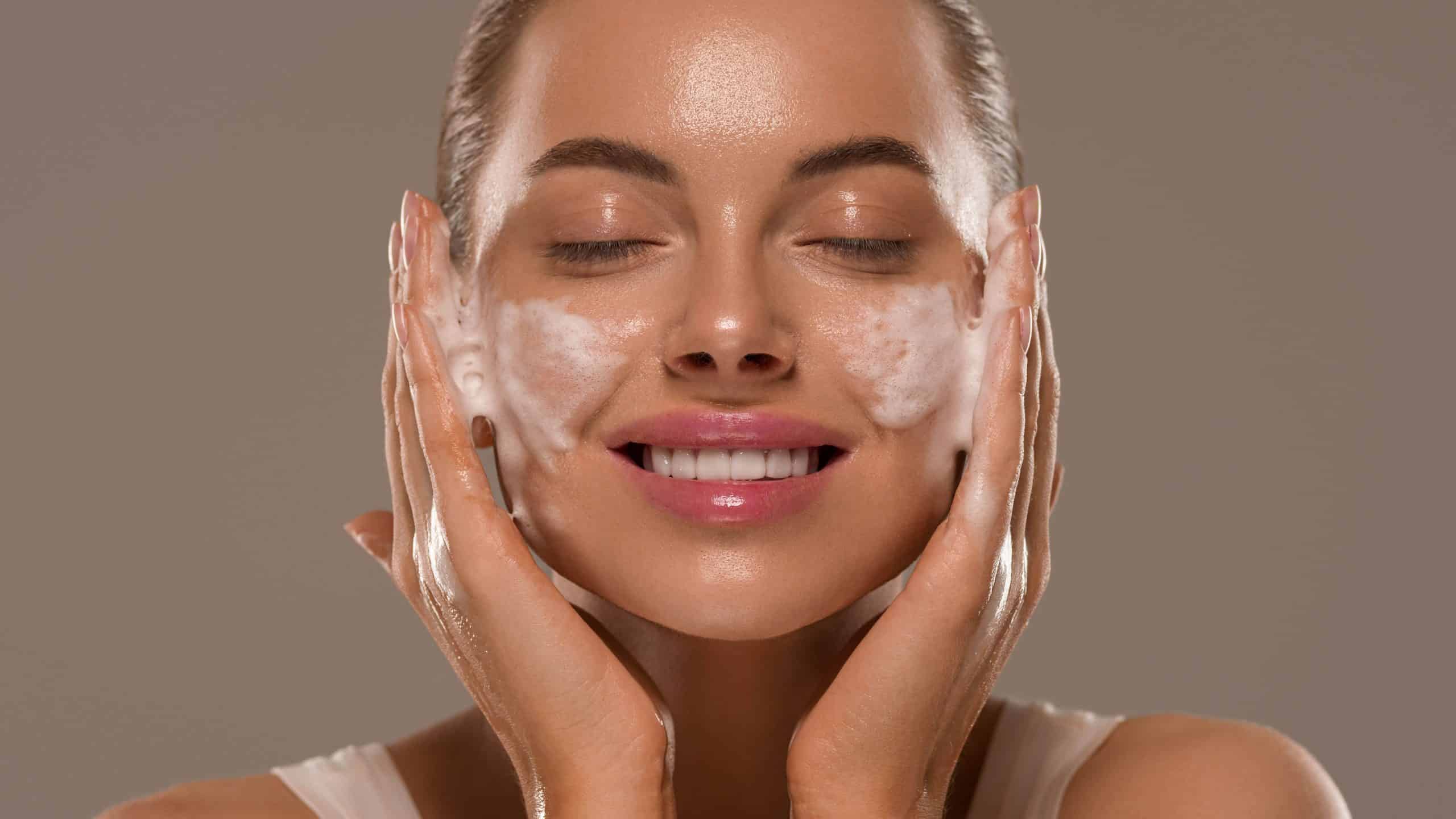 woman-face-mask-wash-soap-close-up-clean-skin-col-2025-02-10-00-06-44-utc